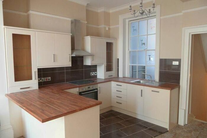 3 Bedroom Maisonette To Rent In East Street, Brighton, BN1