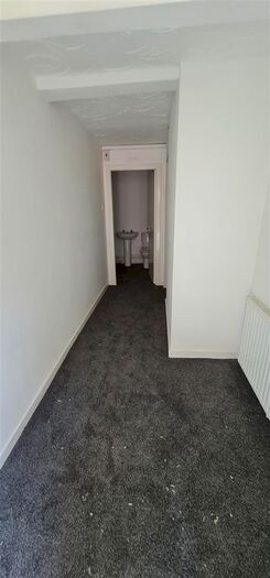 2 Bedroom Flat To Rent In Promenade, Southport, PR9