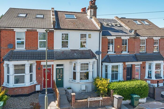 3 Bedroom Terraced House To Rent In Pembroke Road, London, N10