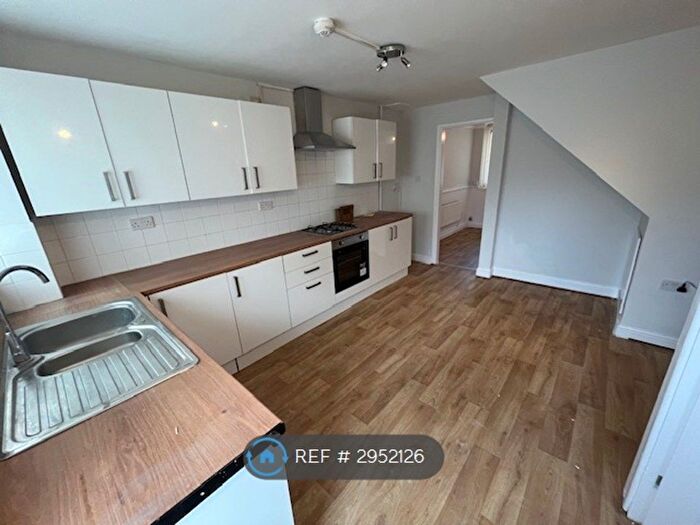 3 Bedroom Terraced House To Rent In Heddfan South, Cardiff, CF23