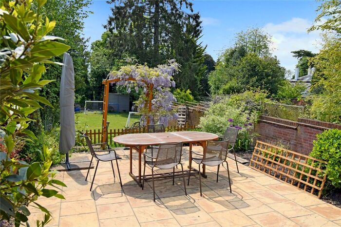 5 Bedroom Detached House For Sale In St. Josephs Place, Devizes, Wiltshire, SN10