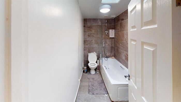 4 Bedroom Terraced House To Rent In Parker Street, Birmingham, B16