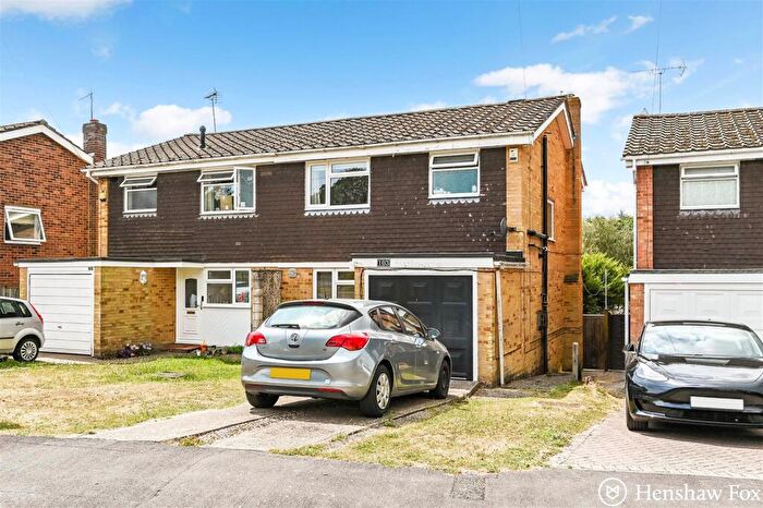 3 Bedroom Semi-Detached House For Sale In Ringwood Drive, North Baddesley, Hampshire, SO52
