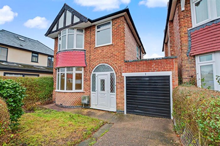 3 Bedroom Detached House For Sale In St. Austell Drive, Nottingham, NG11