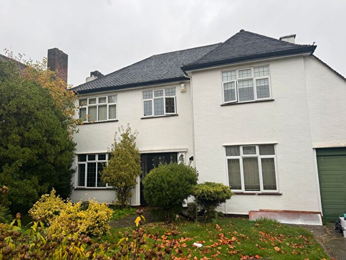 1 Bedroom Detached House To Rent In Fitzjames Avenue, Croydon, CR0