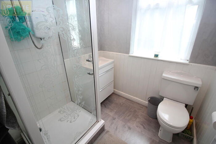 3 Bedroom End Of Terrace House For Sale In Bromley Avenue, Flixton, M41