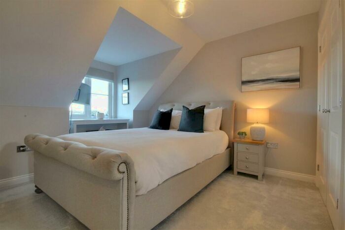 4 Bedroom Terraced House To Rent In Gosport Street, Lymington, SO41