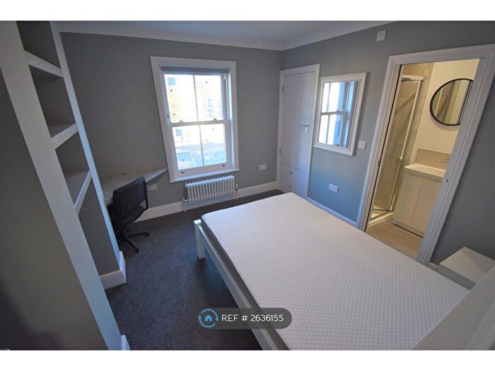 5 Bedroom Terraced House To Rent In Addington Road, Reading, RG1