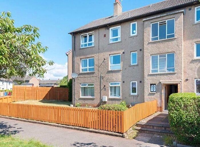 2 Bedroom Flat To Rent In Huntly Place, Dundee, DD4