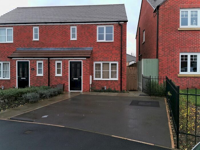 3 Bedroom Semi-Detached House To Rent In Greenfield Drive, Newport, TF10