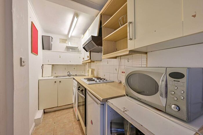 Studio For Sale In Thornton Hill, Wimbledon, London, SW19