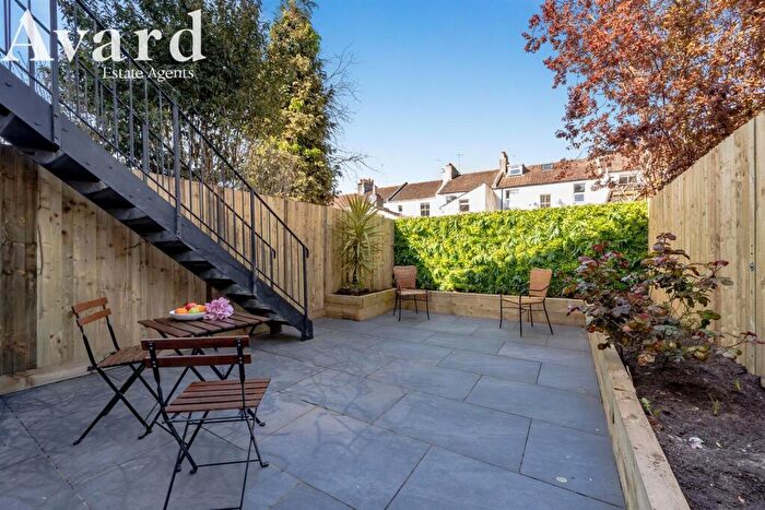 2 Bedroom Flat To Rent In Warleigh Road, Brighton, BN1