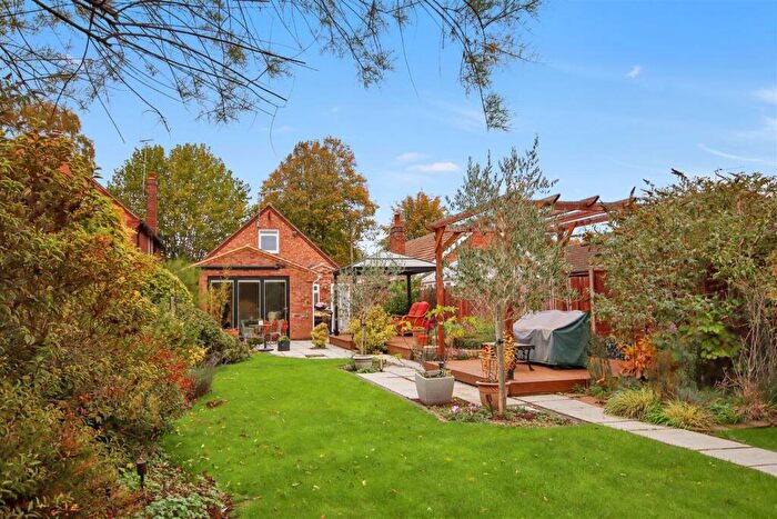 4 Bedroom Detached Bungalow For Sale In Wollaston Road, Irchester, NN29