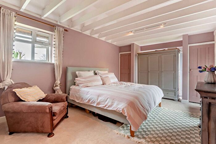 4 Bedroom Detached House For Sale In Stanford Dingley, Berkshire, RG7