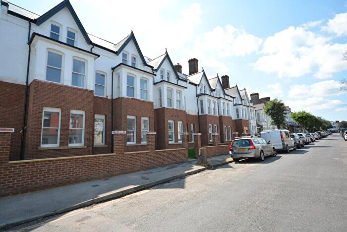 2 Bedroom Flat To Rent In Cumberland Road, Margate, CT9