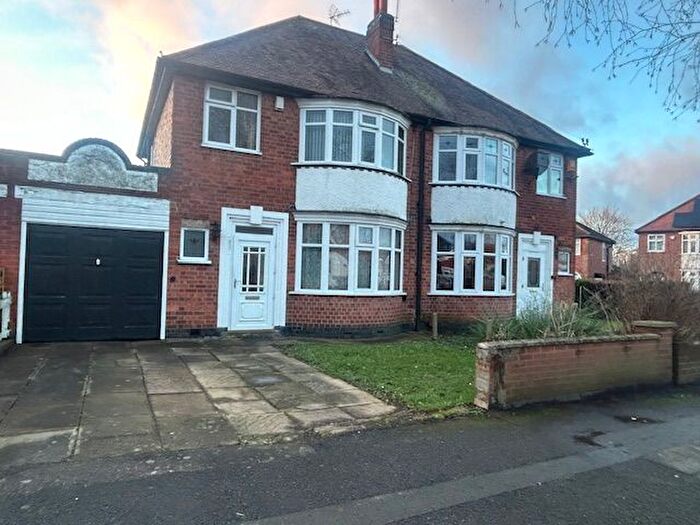3 Bedroom Semi-Detached House To Rent In Aberdale Road, Leicester, LE2