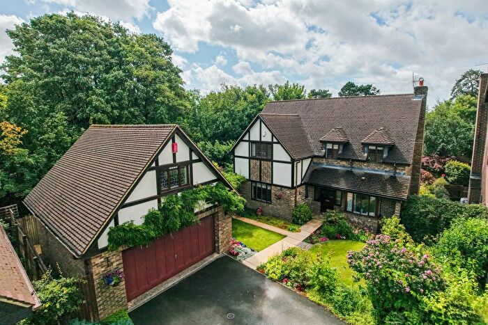 4 Bedroom Detached House For Sale In Ffordd Ffagan, St. Mellons, Cardiff, CF3