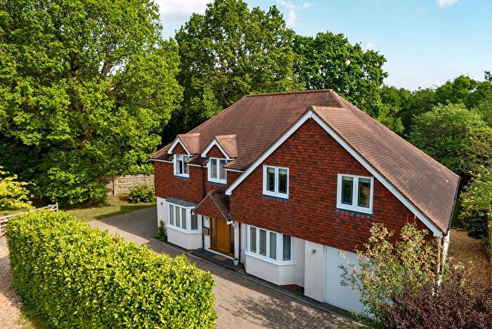 5 Bedroom Detached House For Sale In Old Kiln Close, Churt, Farnham, GU10