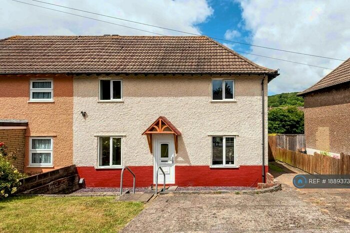 5 Bedroom Semi-Detached House To Rent In Colbourne Avenue, Brighton, BN2