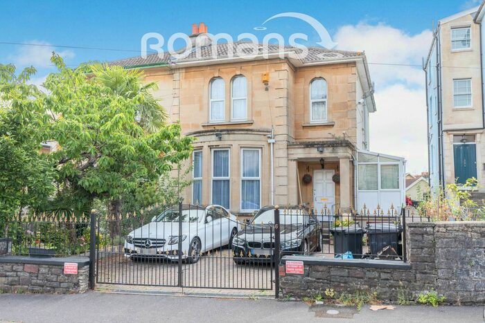 2 Bedroom Flat To Rent In Southfield Road, Cotham, Bristol, BS6