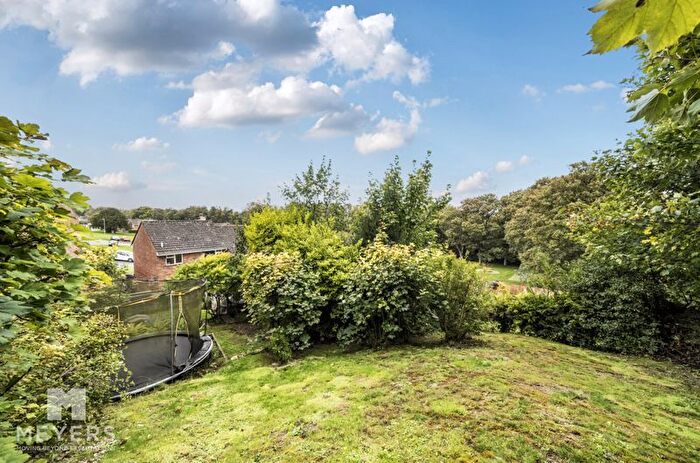 3 Bedroom End Terrace House For Sale In Syward Close, Dorchester, DT1