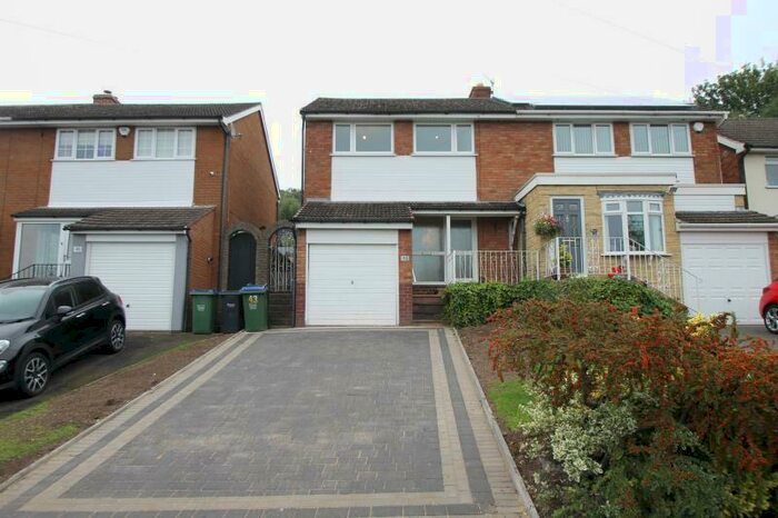 3 Bedroom Semi-Detached House To Rent In Castle Close, Cradley Heath, West Midlands, B64
