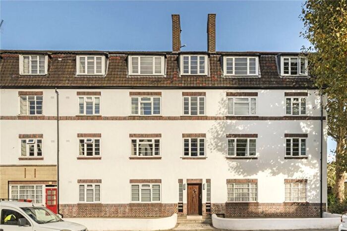 2 Bedroom Flat For Sale In Kennington Road, Kennington, SE11