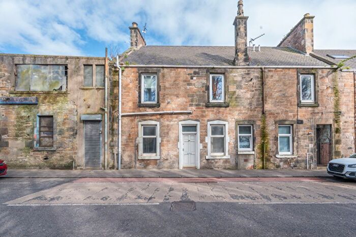 2 Bedroom Flat For Sale In Factory Road, Kirkcaldy, KY1