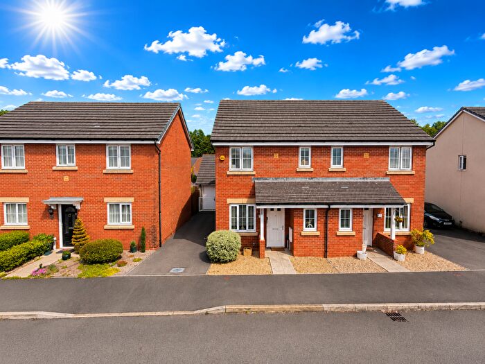 3 Bedroom Semi-Detached House For Sale In Beauchamp Walk, Gorseinon, Swansea, West Glamorgan, SA4