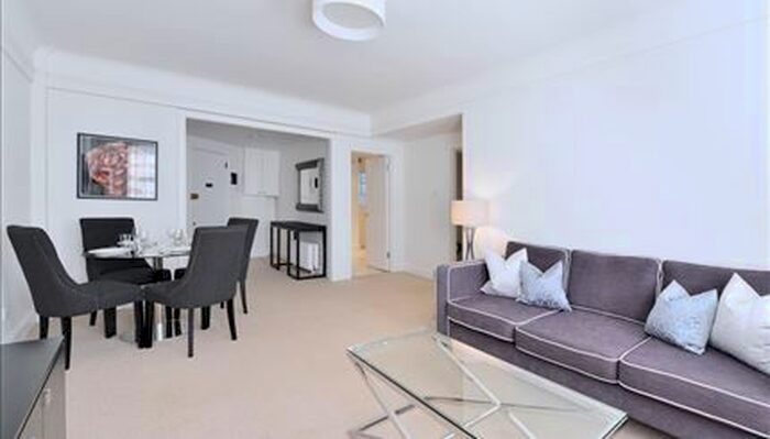 2 Bedroom Flat To Rent In Fulham Road, London, SW3