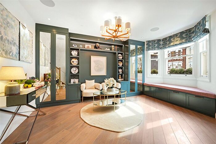 5 Bedroom Terraced House To Rent In Ashcombe Street, London, United Kingdom, SW6