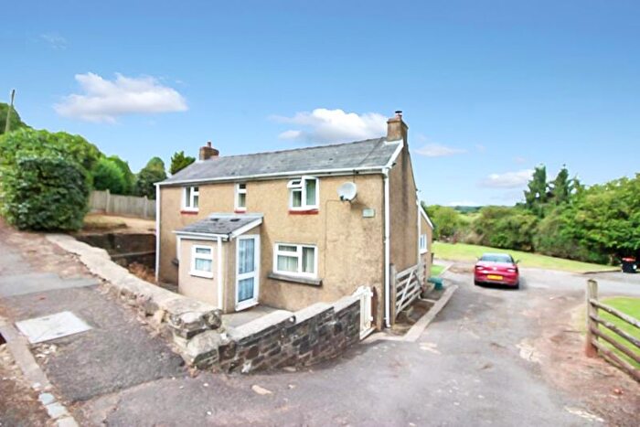 3 Bedroom Property To Rent In Sandford Hill, Alvington, Lydney, GL15