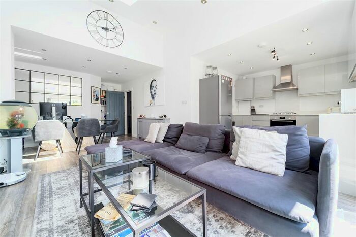 2 Bedroom Flat To Rent In Noel Road, London, W3