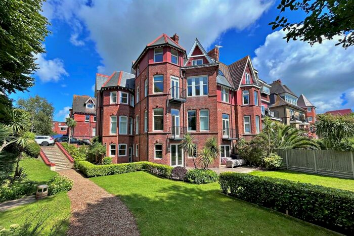 2 Bedroom Flat To Rent In Bournemouth, BH2