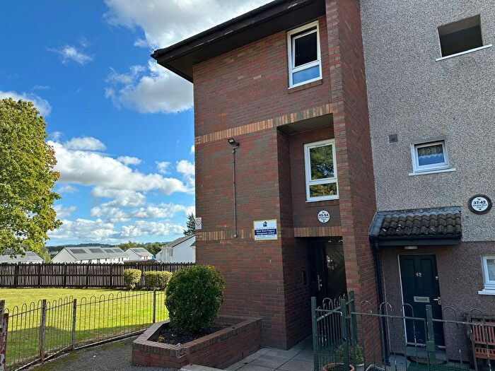 3 Bedroom Flat To Rent In , Speckled Wood Court, Dundee, Angus, DD4