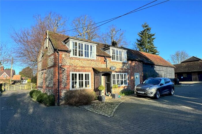 2 Bedroom House To Rent In Hunts Hill Lane, Naphill, HP14