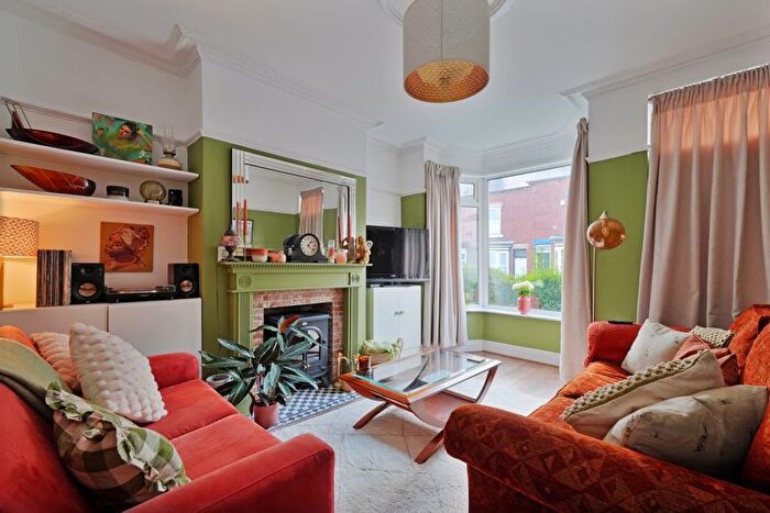 2 Bedroom Terraced House To Rent In Lynmouth Road, Sheffield, S7