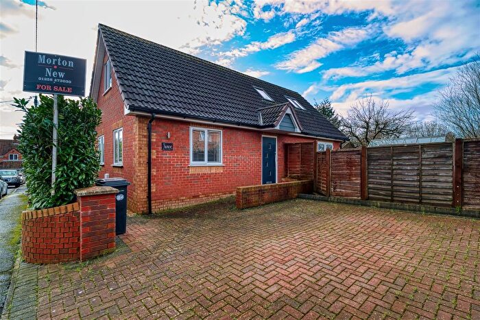 3 Bedroom Detached Bungalow To Rent In Overcombe, Templecombe, BA8
