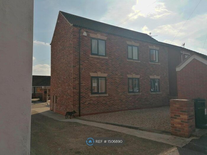 3 Bedroom Detached House To Rent In Main Street, West Stockwith, DN10