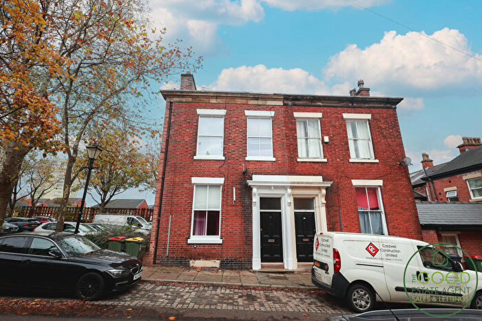 5 Bedroom Terraced House For Sale In Frenchwood Street, Preston, PR1