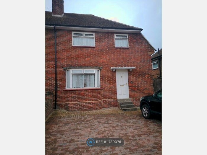 3 Bedroom Semi-Detached House To Rent In Milton Road, Welling, DA16