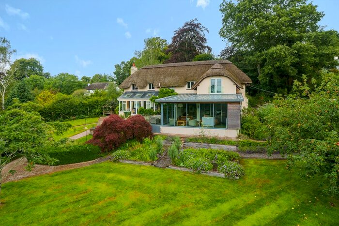 5 Bedroom Detached House For Sale In Pear Tree, Ashburton, Newton Abbot, TQ13