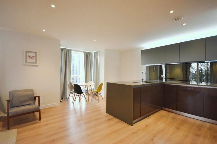 2 Bedroom Flat To Rent In Heritage Place, Brentford, TW8