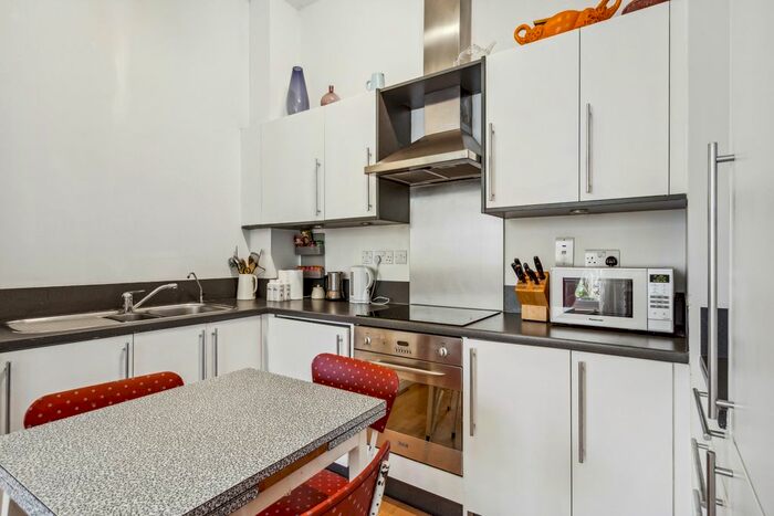 2 Bedroom Flat To Rent In Bryantwood Road, Holloway, N7