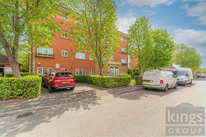1 Bedroom Flat For Sale In Hudson Way, Edmonton, N9