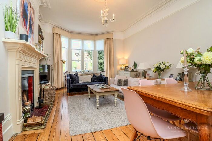 3 Bedroom Flat To Rent In London Road, Tunbridge Wells TN1