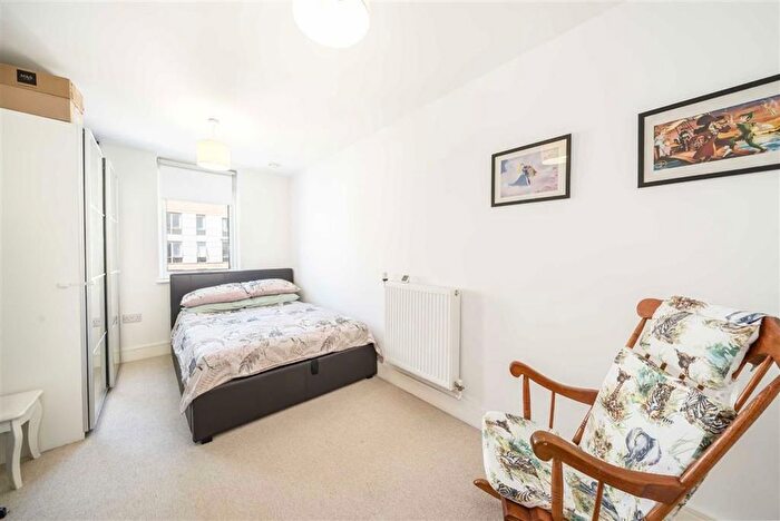 2 Bedroom Flat For Sale In Norway Street, Greenwich, SE10
