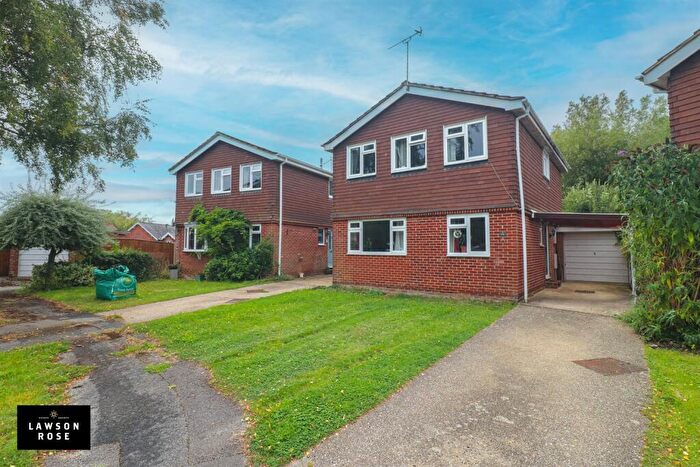 4 Bedroom House To Rent In Kelsey Road, GU33