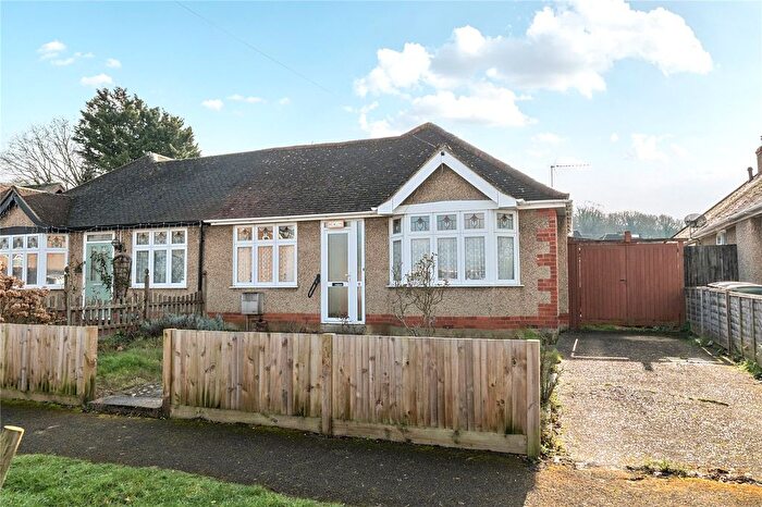 3 Bedroom Bungalow For Sale In Shirley Avenue, Reading, RG2
