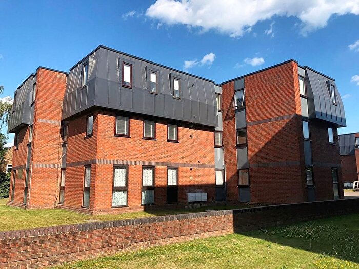 1 Bedroom Flat To Rent In Church Road, Egham, TW20